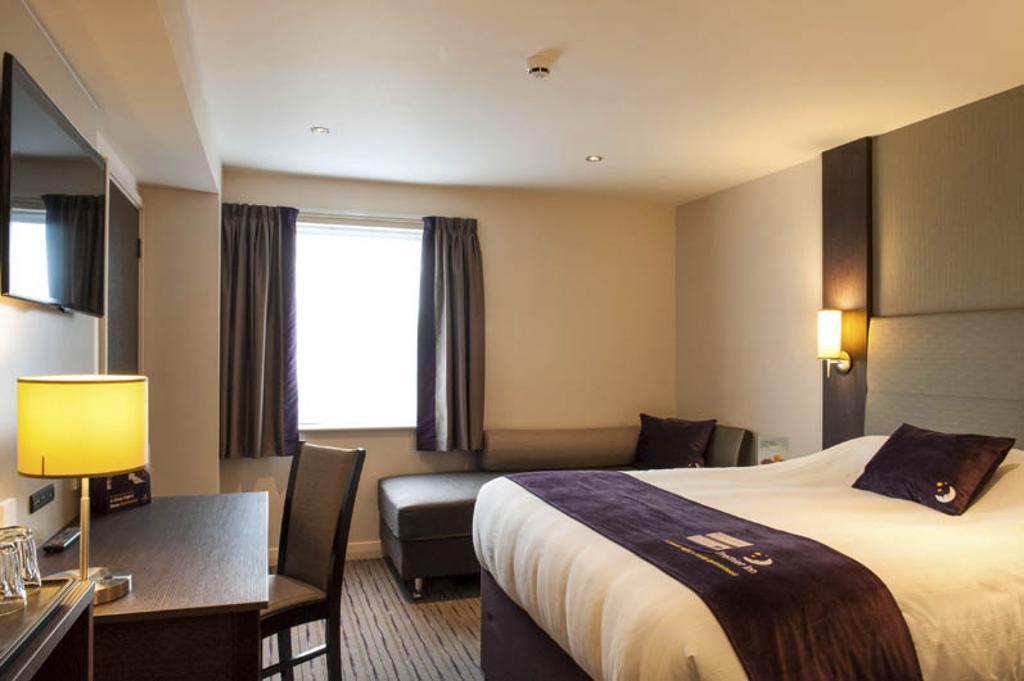 Premier Inn Harlow Pokoj fotografie