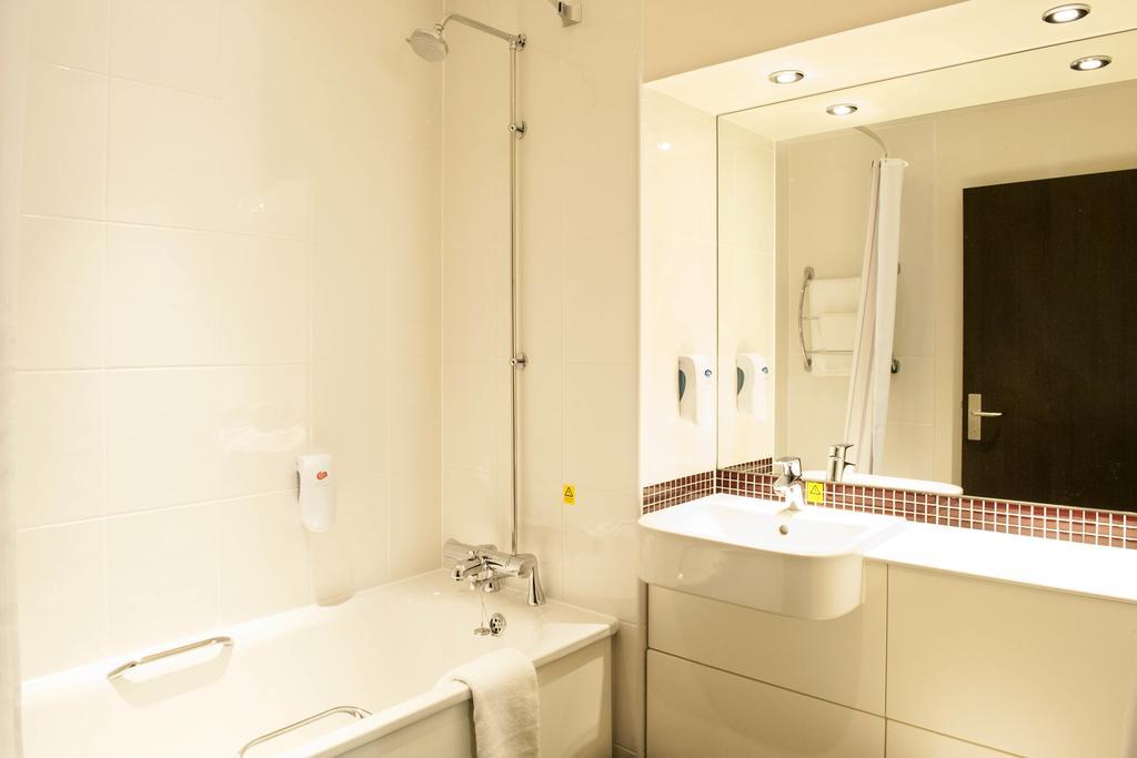 Premier Inn Harlow Pokoj fotografie