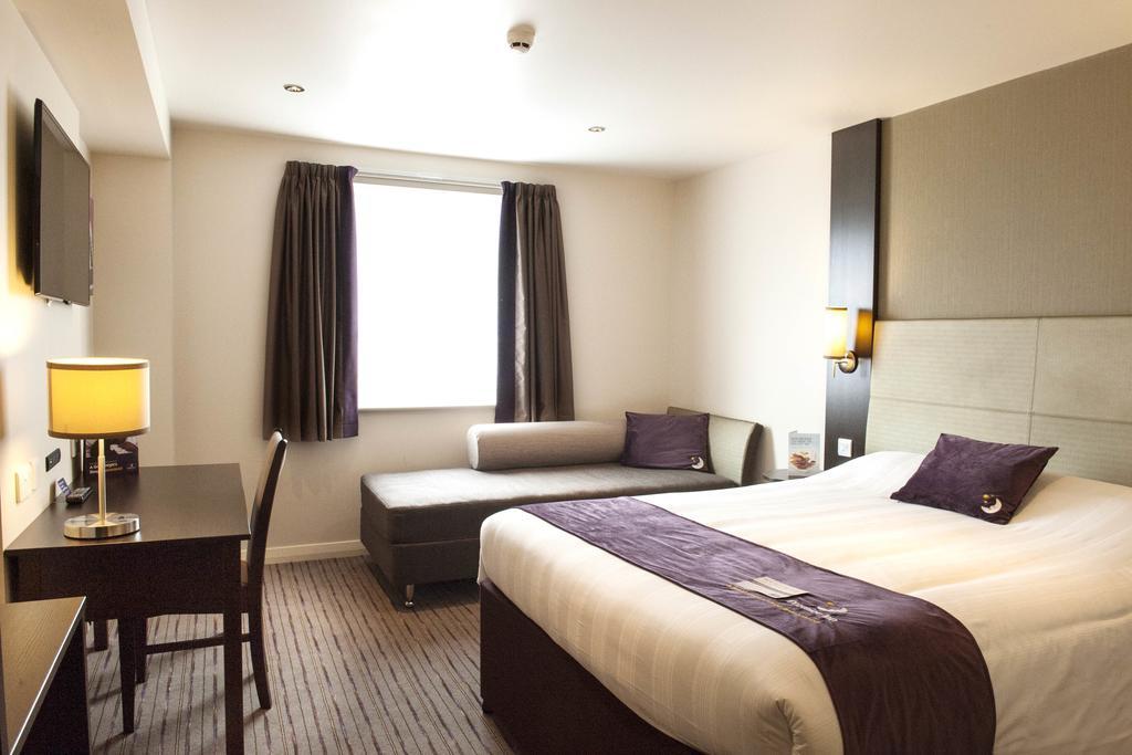 Premier Inn Harlow Pokoj fotografie